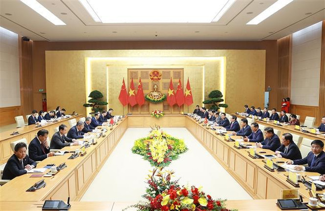 Lors de l'entretien entre les deux Premiers ministres vietnamien et chinois. Photo : VNA 2.jpg