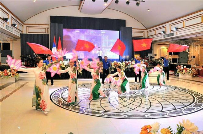 Célébration de la Fête nationale vietnamienne au Laos. Photo: VNA 1.jpg