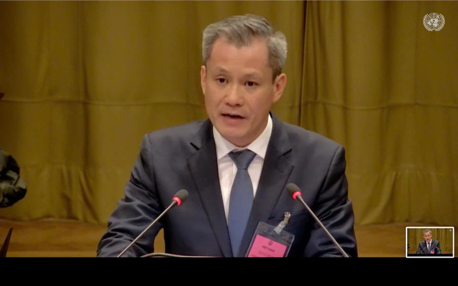 Nguyễn Đăng Thắng, directeur du Département du droit international et des traités internationaux au ministère des Affaires étrangères, prend la parole à l’audience. 2.jpg
