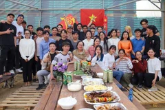 Des stagiaires vietnamiens dans le Sud d'Israël célèbrent le Nouvel An