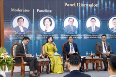 Le Vietnam assiste à un séminaire organisé par le FMI au Laos