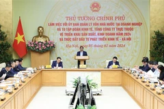 Le PM Pham Minh Chinh travaille avec 19 groupes et compagnies générales publics
