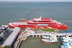 Inauguration d’un navire à grande vitesse au service de la liaison entre Vung Tau et Con Dao