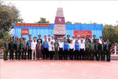 Une délégation de Ho Chi Minh-Ville rend visite à Truong Sa
