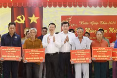 Le président Vo Van Thuong formule ses vœux du Têt à Dong Thap