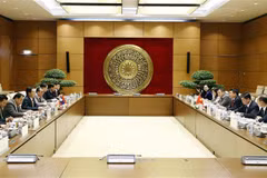 Vietnam-Laos : coordination dans l'élaboration de documents sur les relations parlementaires 