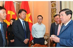 Uniqlo invité à élagir ses activités d'affaires à Ho Chi Minh-Ville