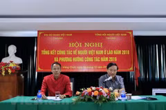 La communauté des Vietnamiens au Laos se solidarise pour le développement