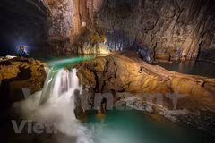 La grotte de Tu Lan: beauté sauvage et magique de la nature 