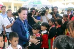 La présidente de l'AN Nguyen Thi Kim Ngan se rend dans la province de Quang Ninh