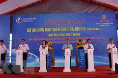 Mise en chantier de la centrale éolienne Hoa Binh 5 à Bac Lieu