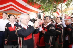 Nguyen Phu Trong à la Fête de la grande union nationale à Dak Lak