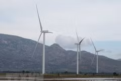 Le Royaume-Uni coopère avec le Vietnam dans le développement des énergies renouvelables