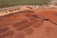 Hoa Phat acquiert une mine de fer de 320 millions de tonnes en Australie