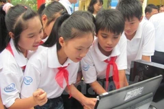 L'UNICEF salue le programme sur la protection de l'enfance en ligne du Vietnam 