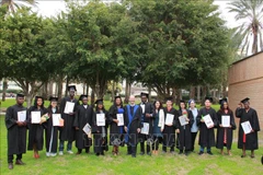 Remise des diplômes de master aux étudiants vietnamiens en Israël