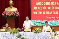 Le président de l'Assemblée nationale, Tran Thanh Man, prend la parole lors de la séance de travail. Photo: VNA