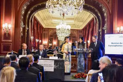 Le dirigeant To Lam assiste à la remise du Prix de la francophonie économique au groupe vietnamien FPT et à la société Made For A Woman de Madagascar. Photo: VNA