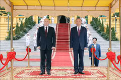 Le président To Lam et son homologue russe Vladimir Poutine. Photo: VNA