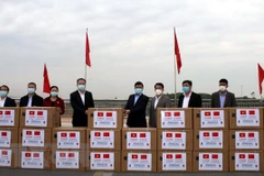 COVID-19 : la Chine offre des fournitures médicales à la province de Quang Ninh