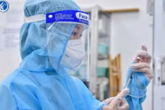 HCM-Ville prévoit d'administrer la 3e dose de vaccin contre le COVID-19 à partir du 10 décembre