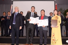 Vietjet et Rolls-Royce signent un accord de 400 millions de dollars pour des moteurs d'avions 
