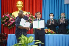 Le président de Sierra Leone se rend à An Giang