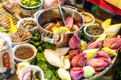 Le festival gastronomique de Huê attire un grand nombre de visiteurs