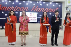 Inauguration du « Lieu de rencontre des États-Unis" à l’Université d’An Giang