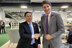 COP26 : le Premier ministre Pham Minh Chinh rencontre les dirigeants du Canada et de la Zambie