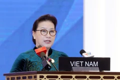 La présidente de l’AN Nguyen Thi Kim Ngan à la séance plénière de l'UIP-140