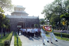 Célébration du 65e anniversaire de la victoire de Dien Bien Phu