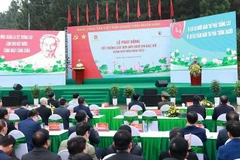 Le PM Pham Minh Chinh à la Fête de plantation d'arbres du Printemps 2023 à Hanoï