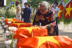 Dong Nai: Inhumation des restes de 28 martyrs des commandos de Rung Sac