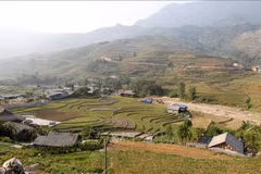 La commune de Ta Van, dans le chef-lieu de Sa Pa, est connue comme un village touristique communautaire qui attire de nombreux visiteurs, surtout étrangers. Photo: VNA