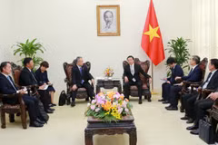 Le vice-Premier ministre Tran Hong Ha reçoit Shingo Ueno, PDG du groupe japonais Sumitomo, le 8 octobre à Hanoï. Photo: VNA