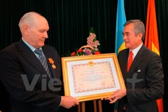 Remise de l’Ordre de l’amitié à un citoyen ukrainien