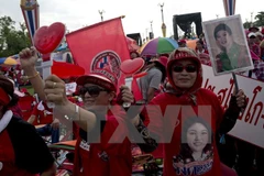 Thaïlande : le Pheu Thai défend Yingluck Shinawatra