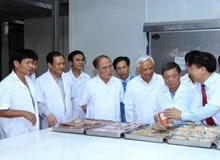 Le président de l’Assemblée nationale en visite de travail à Ha Tinh 
