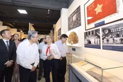 Ouverture de l'exposition thématique sur l'émulation patriotique à Hanoï