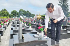 Rendre hommage aux Héros morts pour la Patrie à Dak Lak