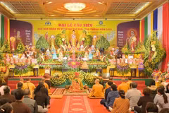 Hommage aux victimes des accidents de la route à Hanoi