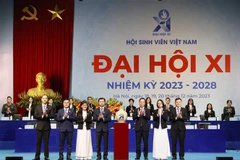 Les étudiants vietnamiens - une ressource humaine importante pour l’édification et la défense de la Patrie