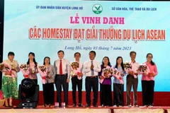 Vinh Long honore les homestay lauréats des prix du tourisme de l'ASEAN