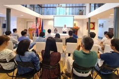 Des intellectuels vietnamiens aux Pays-Bas discutent du big data et du changement climatique
