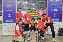 Des écoliers vietnamiens remportent pour la première fois le Concours mondial de robots FGC 2023