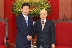 Le secrétaire général du Parti Nguyen Phu Trong reçoit le président de l’AN sud-coréen Kim Jin Pyo