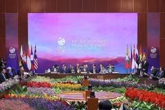 43e Sommet de l'ASEAN: la déclaration présidentielle souligne la nécessité de renforcer la confiance mutuelle