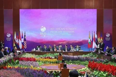43e Sommet de l'ASEAN: la déclaration présidentielle souligne la nécessité de renforcer la confiance mutuelle
