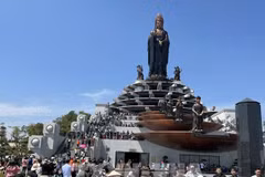 Les recettes touristiques du Vietnam s’élèvent à 85,6 billions de dôngs en deux premiers mois
